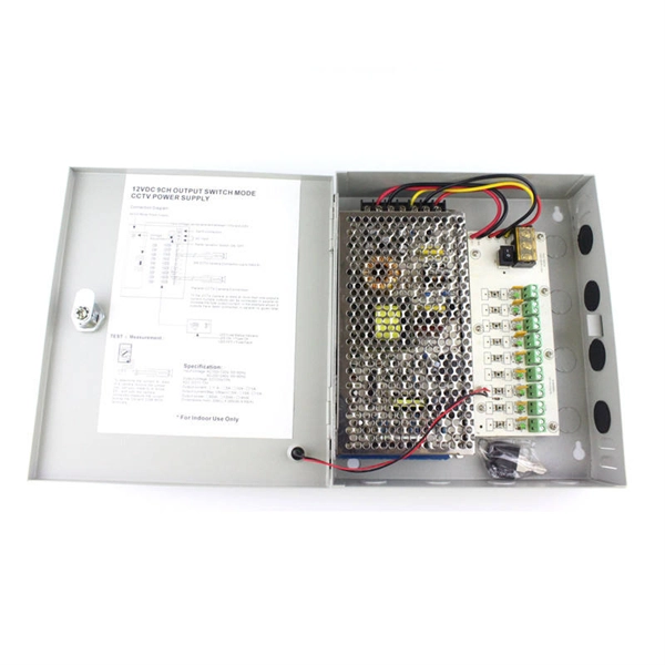 Does connecting a PoE switch to another PoE switch require a separate power supply 